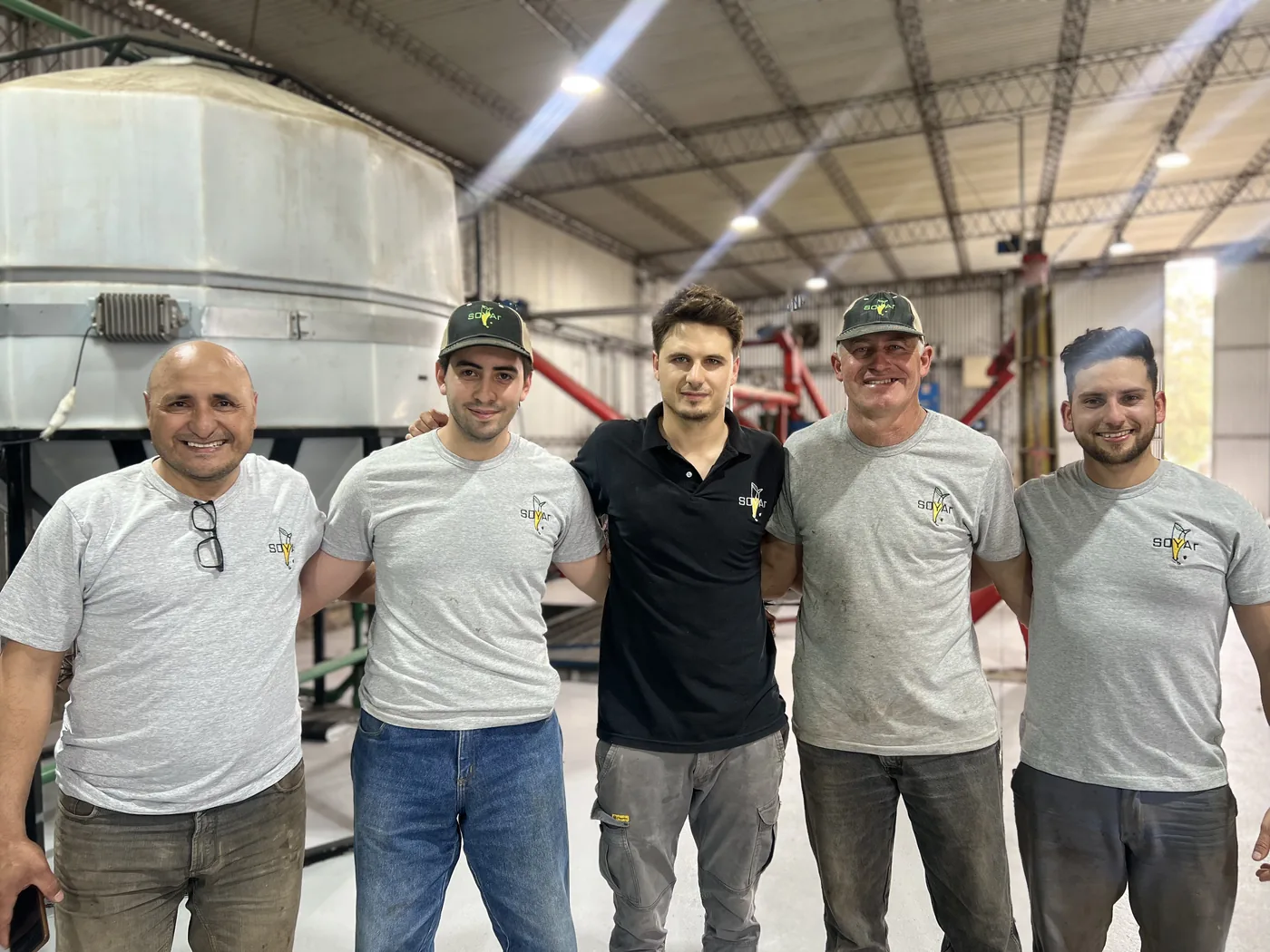 Equipo de SOYAr en la planta de Montes de Oca